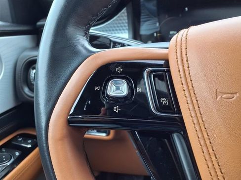 Used 2023 Lincoln Aviator Black Label AWD/4WD image 13