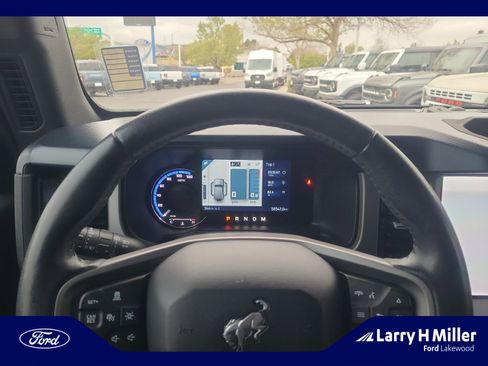 Used 2023 Ford Bronco Outer Banks image 10