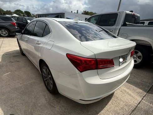 Used 2018 Acura TLX w/ Technology Package FWD image 2