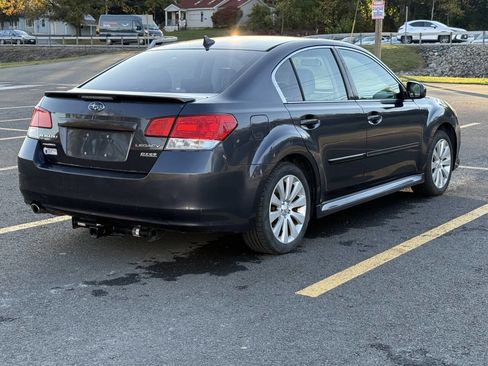 Used 2011 Subaru Legacy 2.5i Limited image 6