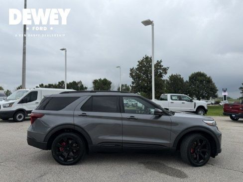 Used 2023 Ford Explorer ST w/ Equipment Group 401A AWD/4WD image 9
