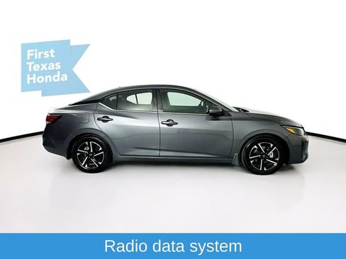 Used 2024 Nissan Sentra SV w/ Trunk Package image 9