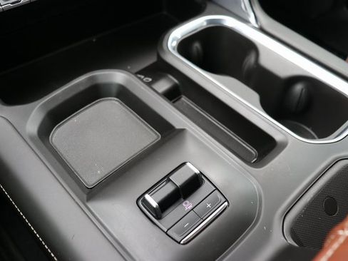 Used 2024 GMC Sierra 3500 Denali Ultimate image 26