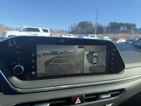 Used 2022 Hyundai Sonata Limited image 16