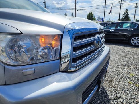 Used 2008 Toyota Sequoia Limited RWD image 36