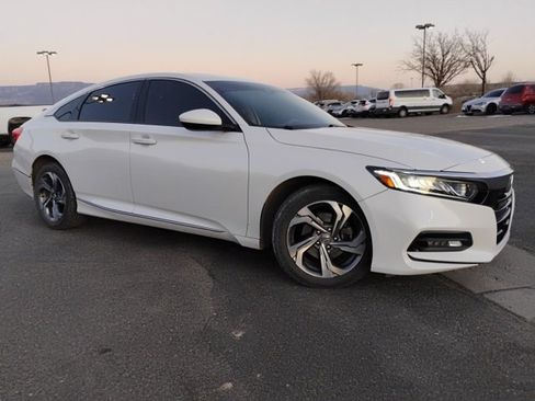 Used 2019 Honda Accord EX image 4