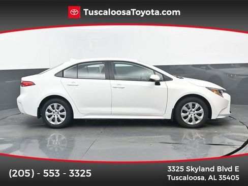 Used 2026 Toyota Corolla LE image 1