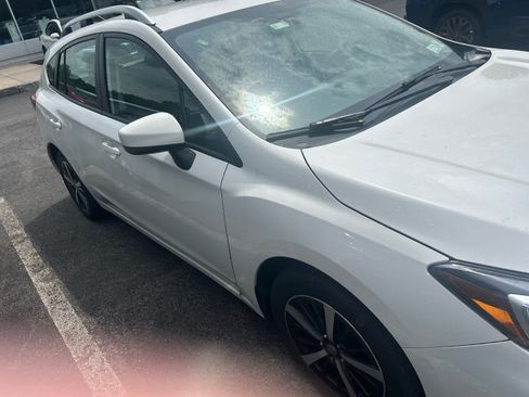 Used 2019 Subaru Impreza 2.0i Premium w/ Eyesight & BSD/Rcta & SRF AWD/4WD image 6