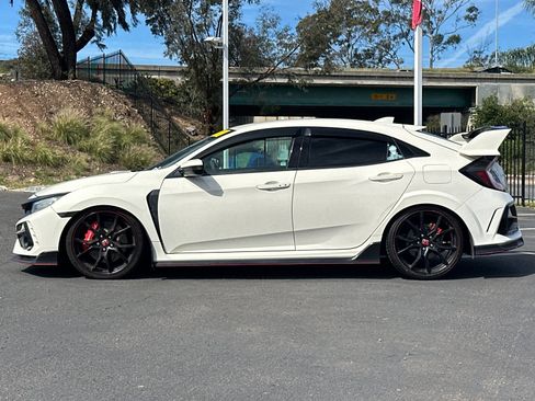 Used 2020 Honda Civic Type R image 2