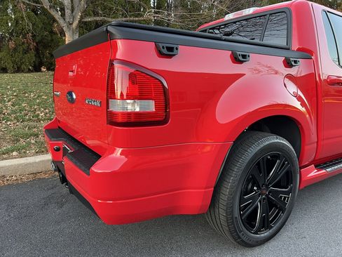 Used 2008 Ford Explorer Sport Trac Adrenalin image 58