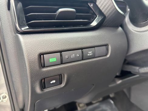 Used 2024 Nissan Sentra SV image 13