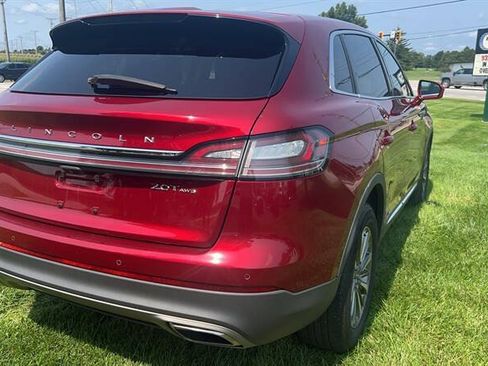 Used 2019 Lincoln Nautilus Select AWD/4WD image 8