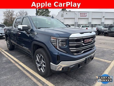 Used 2022 GMC Sierra 1500 SLT w/ SLT Convenience Package image 3