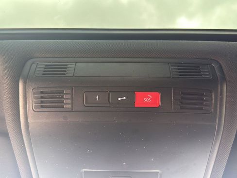 Used 2024 Volkswagen Tiguan SEL R-Line w/ MDO Package, Two-Row image 22