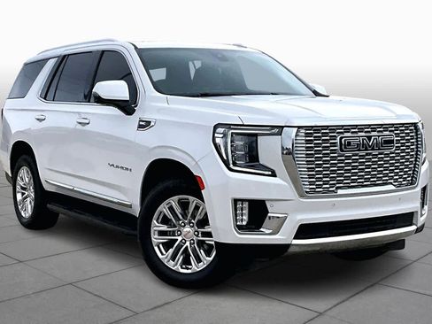 Used 2022 GMC Yukon SLT w/ SLT Premium Package image 4