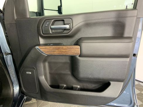 Used 2020 Chevrolet Silverado 3500 High Country AWD/4WD image 14