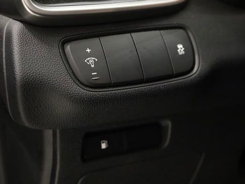 Used 2019 Kia Sorento L image 14