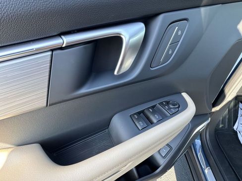 New 2026 Buick Enclave Preferred image 13