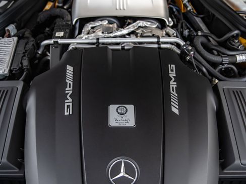 Used 2016 Mercedes-Benz AMG GT S image 11