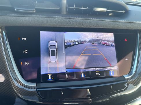 Certified 2025 Cadillac XT6 Premium Luxury w/ Platinum Package image 28