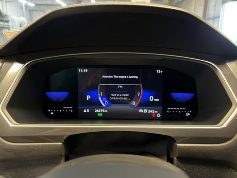 Certified 2022 Volkswagen Tiguan SE R-Line FWD image 23