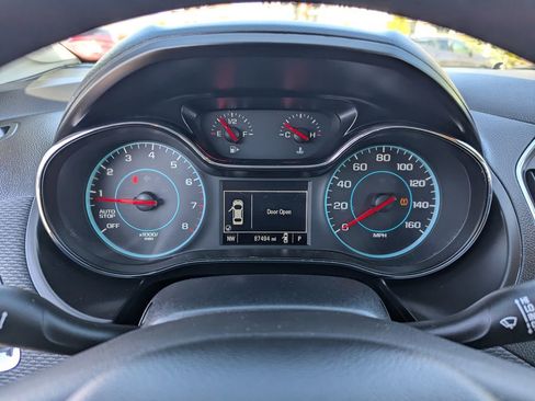 Used 2018 Chevrolet Cruze LT FWD image 20