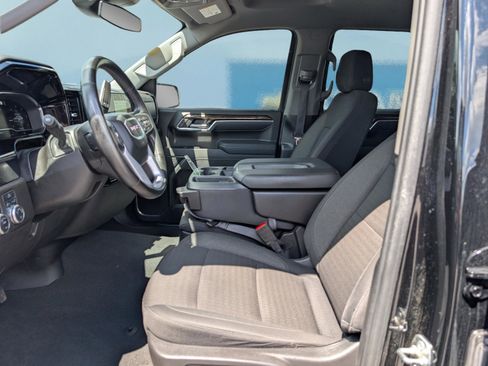 Used 2025 GMC Sierra 1500 SLE RWD image 17