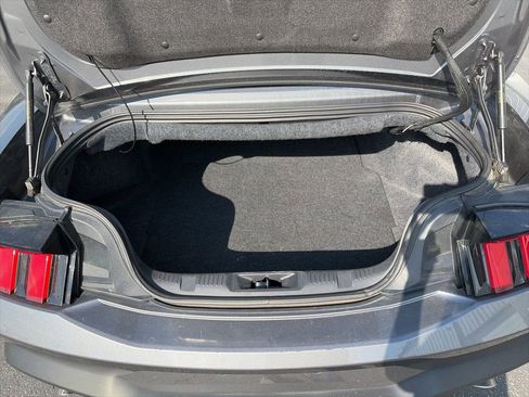 Used 2024 Ford Mustang Premium image 10