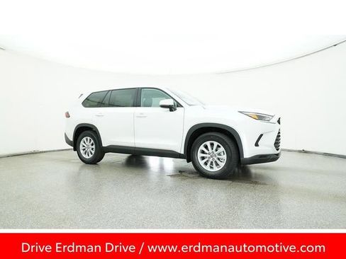 Certified 2024 Toyota Grand Highlander XLE image 28