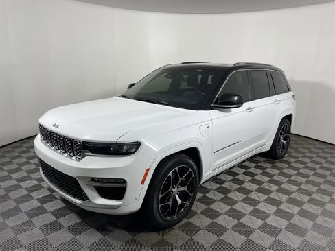 Used 2022 Jeep Grand Cherokee Summit image 9