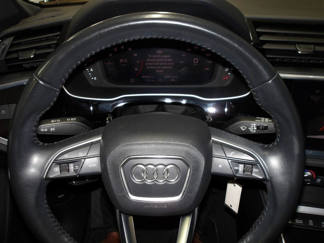 Used 2019 Audi Q3 2.0T Premium AWD/4WD image 17