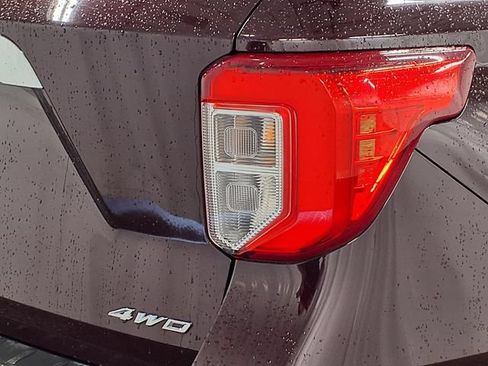 Used 2023 Ford Explorer XLT w/ Equipment Group 202A AWD/4WD image 27