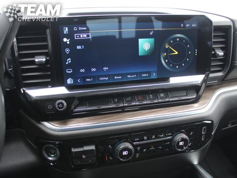 Certified 2024 Chevrolet Silverado 3500 LT w/ Convenience Package image 15