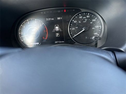 Used 2024 Nissan Kicks SV image 10