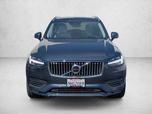 Used 2020 Volvo XC90 T6 Momentum w/ Protection Package AWD/4WD image 2