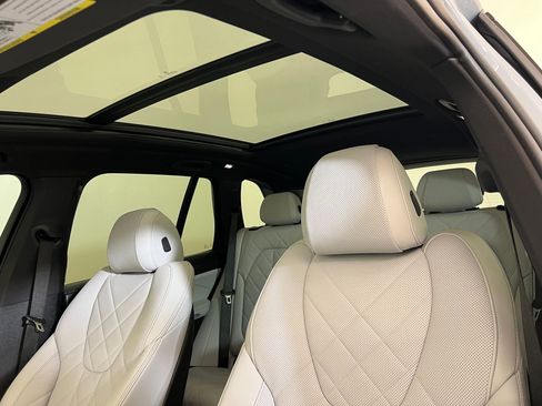 Certified 2024 BMW X5 sDrive40i w/ M Sport Package image 15