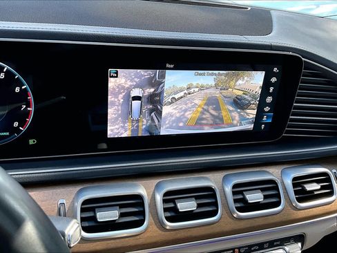 Used 2021 Mercedes-Benz GLS 450 4MATIC image 24