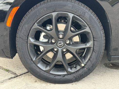 New 2026 Chrysler Pacifica Limited w/ S Appearance Package image 9