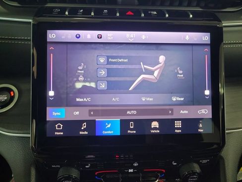 New 2025 Jeep Grand Cherokee Limited AWD/4WD image 25