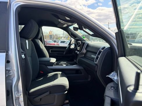 New 2026 RAM 3500 Big Horn AWD/4WD image 27