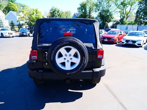 Used 2012 Jeep Wrangler Sport AWD/4WD image 4