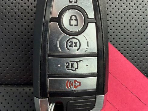 Used 2025 Ford Expedition Max Platinum AWD/4WD image 45