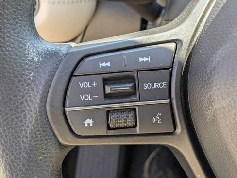 Certified 2024 Honda HR-V LX image 18