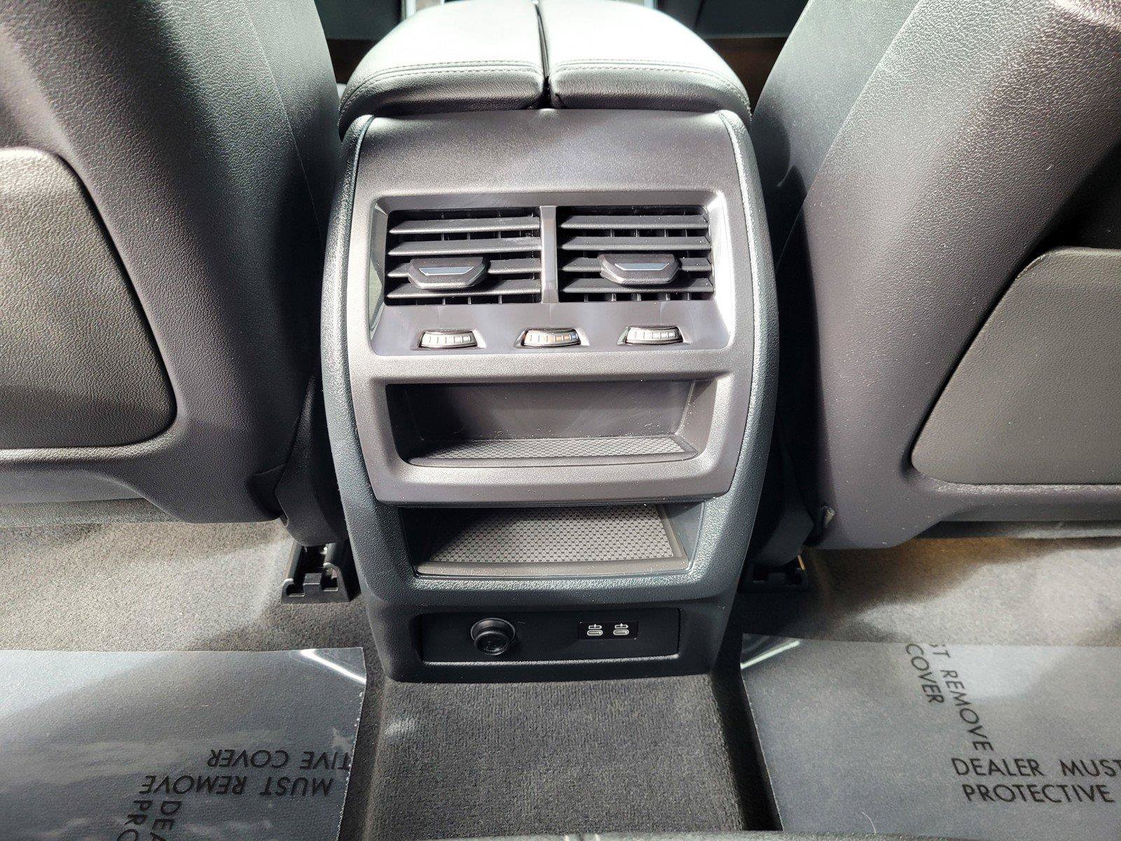 Used 2024 BMW X5 M60i AWD/4WD image 19