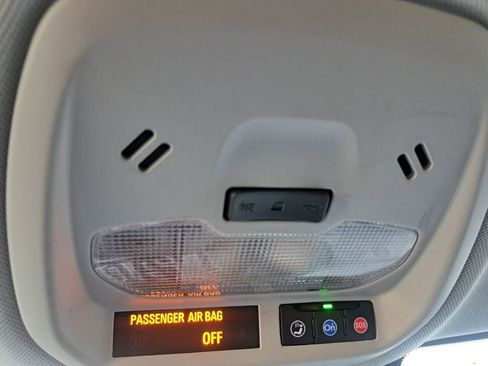 Used 2025 Chevrolet Trax LT image 16