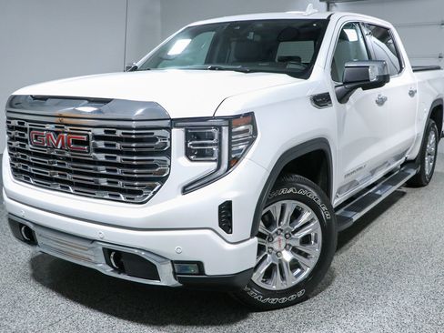 Used 2023 GMC Sierra 1500 Denali AWD/4WD image 34