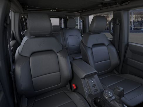 New 2025 Ford Bronco Badlands image 10