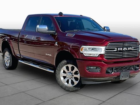 Used 2019 RAM 2500 Laramie AWD/4WD image 3