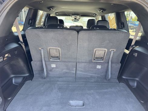 Used 2024 Jeep Grand Cherokee L Laredo AWD/4WD image 16
