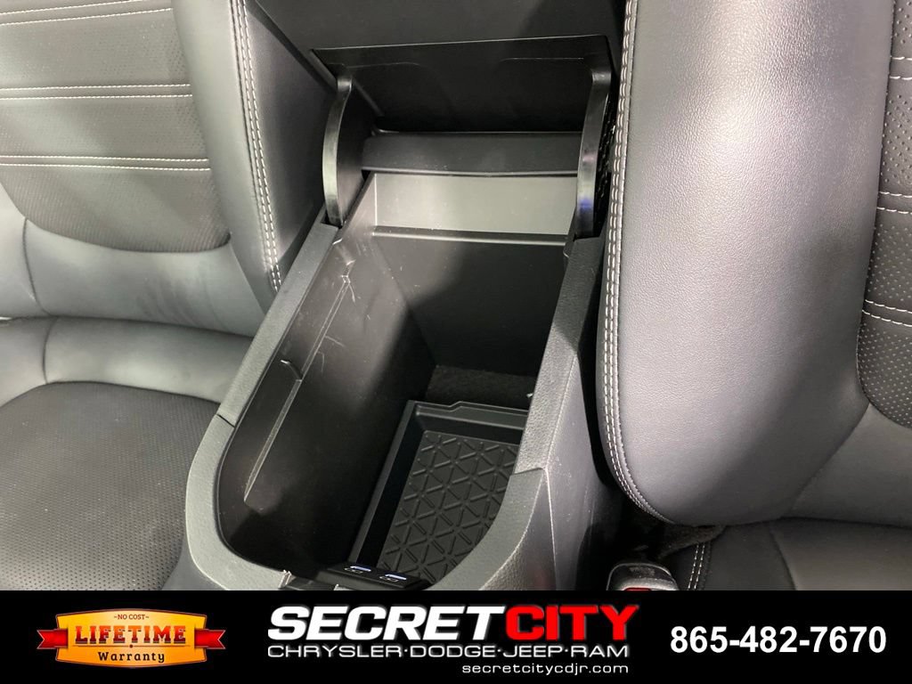 Used 2025 Toyota RAV4 Limited w/ Weather Package AWD/4WD image 24